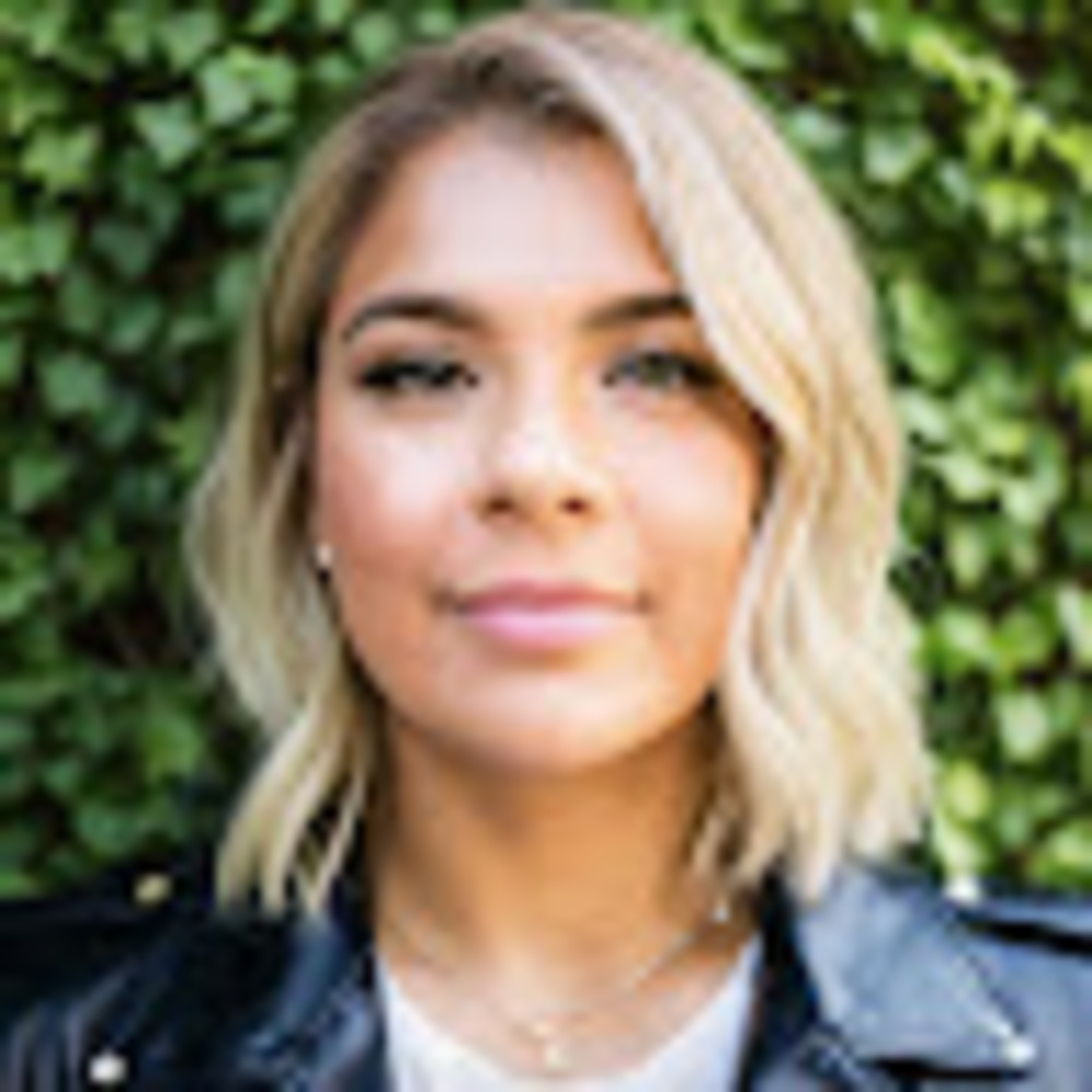 Meet your Posher, Lola